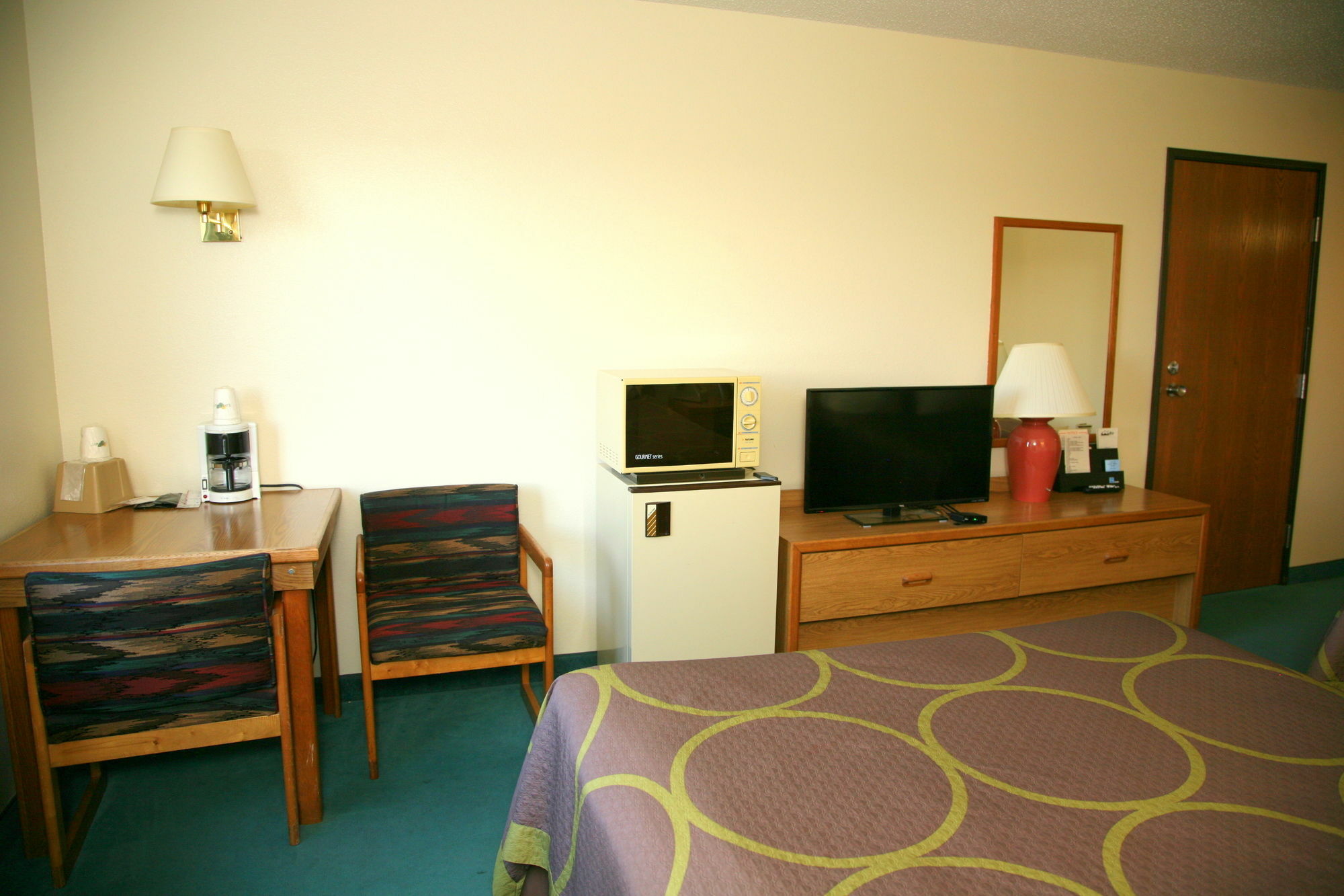 ซูเปอร์ 8 บาย วินด์แฮม ฟลอเรนซ์ แคนนอน ซิตี้ เอ Hotel Florence ภายนอก รูปภาพ